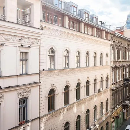 Bpr Lovely Design In The Center Lejlighed Budapest
